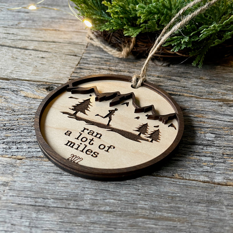 Engraved Runners Christmas ornament, gift for runners and running enthusiasts