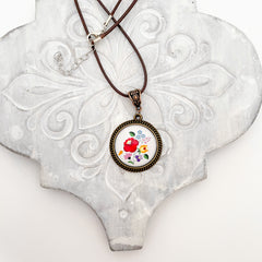 Traditional Hungarian style necklace WHITE