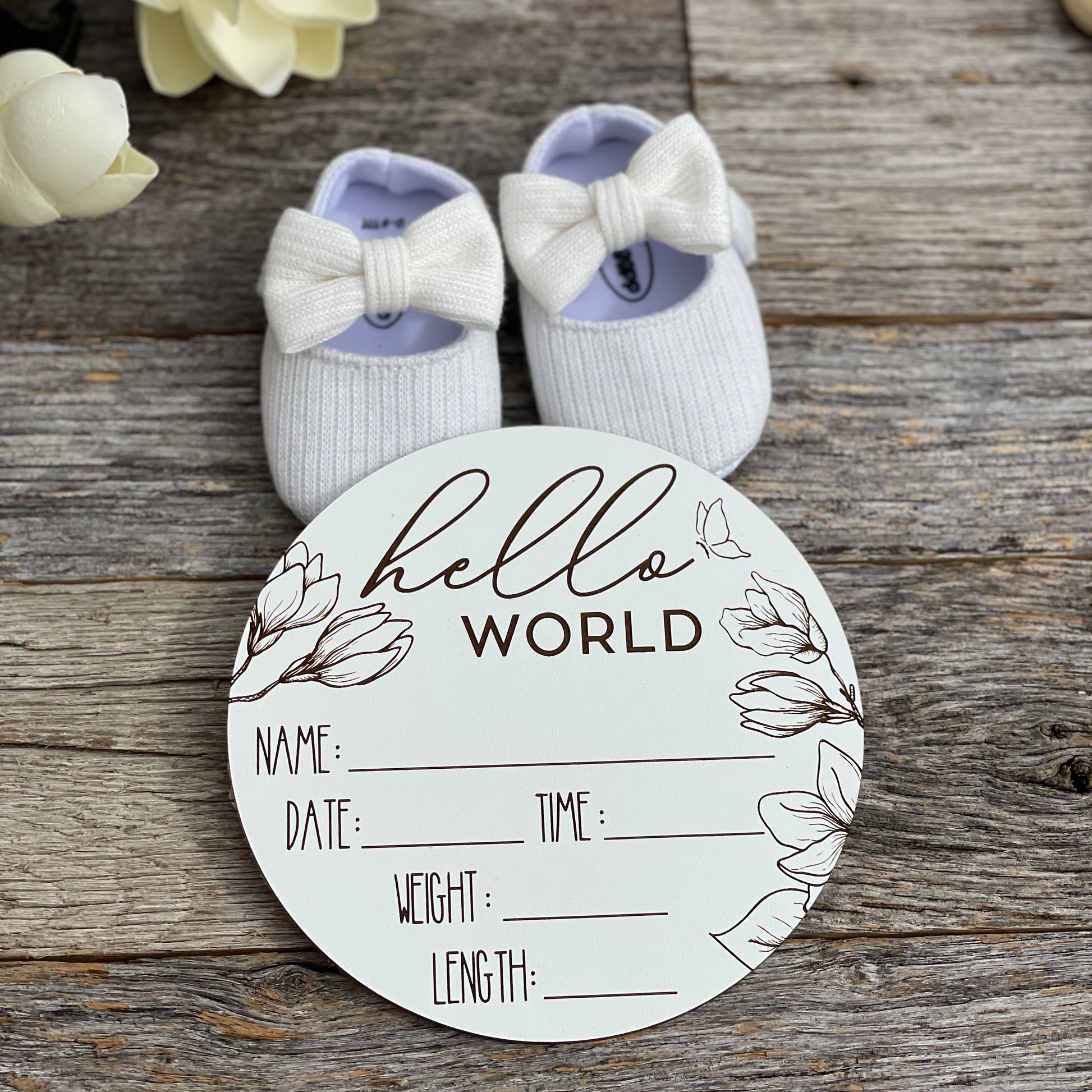 Laser engraved Baby Birth Announcement, magnolia, wooden baby gift