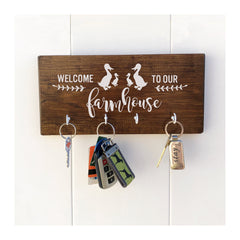 Welcome to our farmhouse, Key holder for families, pet key holder, key holder for wall with 4 hooks, wall key rack with ducks and duckling, housewarming, anniversary, realtor - Bloom And Anchor